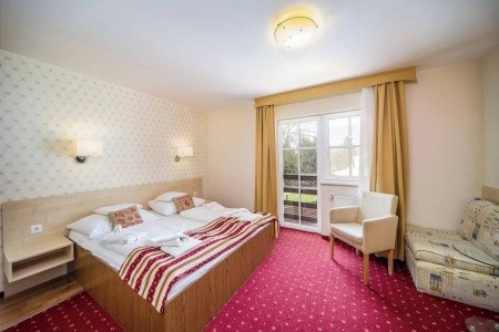 Maďarsko Západné Zadunajsko Piroska 7 dňový pobyt Polpenzia Vlastná May 2026 (26/05/26- 1/06/26)