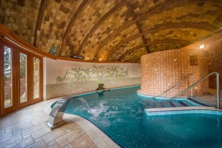 Maďarsko Západné Zadunajsko Piroska 7 dňový pobyt Polpenzia Vlastná May 2026 (26/05/26- 1/06/26)