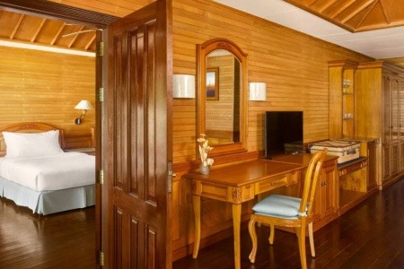 Maldivy  Royal Island Resort 12 dňový pobyt Plná penzia Letecky Letisko: Praha November 2026 (13/11/26-24/11/26)