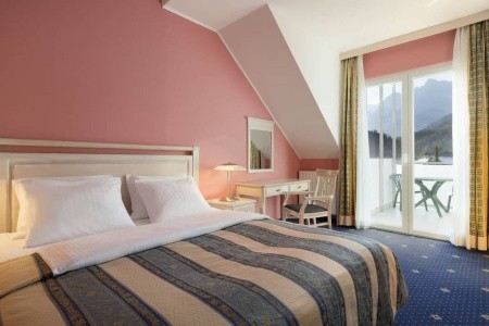 Ramada Hotel & Suites By Wyndham Kranjska Gora - 9