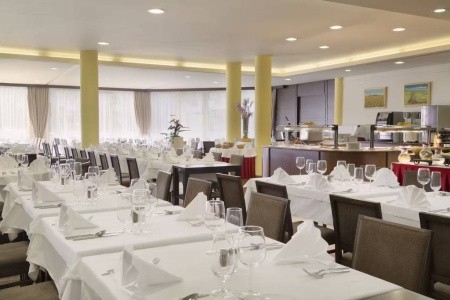 Ramada Hotel & Suites By Wyndham Kranjska Gora - 12