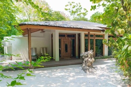 Maldivy  Reethi Beach 13 dňový pobyt Polpenzia Letecky Letisko: Praha May 2026 ( 9/05/26-21/05/26)