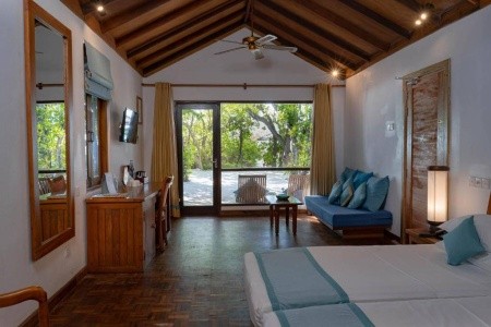 Maldivy  Reethi Beach 13 dňový pobyt Polpenzia Letecky Letisko: Praha May 2026 ( 9/05/26-21/05/26)