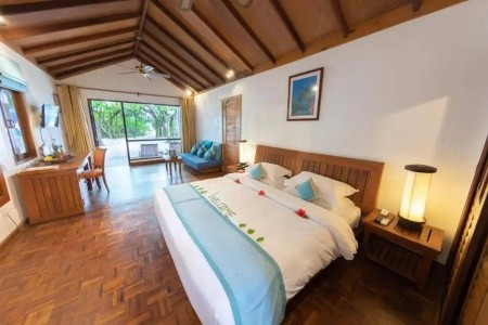 Maldivy  Reethi Beach 13 dňový pobyt Polpenzia Letecky Letisko: Praha May 2026 ( 9/05/26-21/05/26)