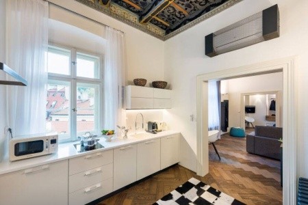 MOOo by the Castle - 10