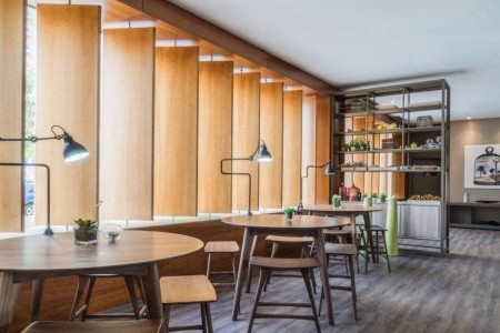 Španielsko Valencia Ac Hotel Valencia 4 dňový pobyt Raňajky Letecky Letisko: Praha June 2026 ( 2/06/26- 5/06/26)