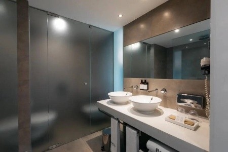 Španielsko Valencia Barcelo Valencia 7 dňový pobyt Raňajky Letecky Letisko: Praha June 2026 ( 9/06/26-15/06/26)