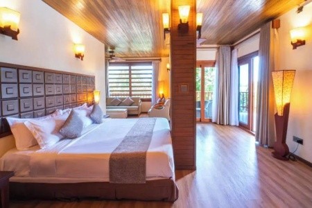 Maldivy Atol Ari Araamu Holidays & Spa 8 dňový pobyt Plná penzia Letecky Letisko: Praha December 2026 (19/12/26-26/12/26)