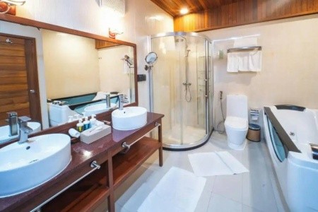 Maldivy Atol Ari Araamu Holidays & Spa 8 dňový pobyt Plná penzia Letecky Letisko: Praha December 2026 (19/12/26-26/12/26)