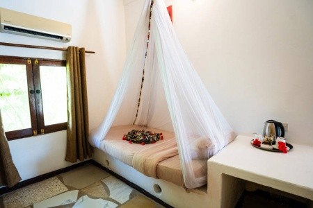 Zanzibar Uroa Paradise Beach Resort 12 dňový pobyt All Inclusive Letecky Letisko: Praha June 2026 (29/06/26-10/07/26)