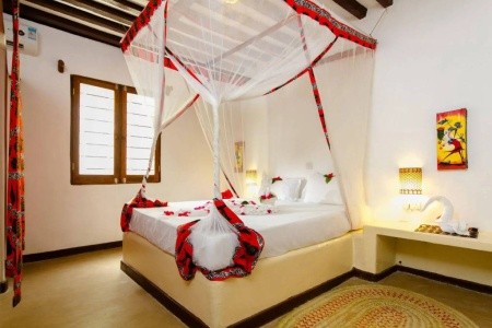 Zanzibar Uroa Paradise Beach Resort 12 dňový pobyt All Inclusive Letecky Letisko: Praha June 2026 (29/06/26-10/07/26)