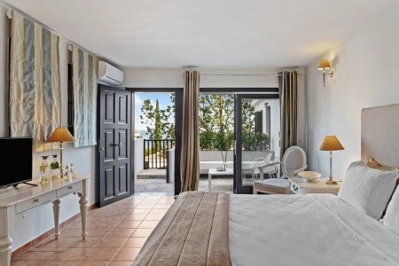 Grécko Skiathos Aegean Suites 10 dňový pobyt All Inclusive Letecky Letisko: Viedeň June 2026 (30/06/26- 9/07/26)