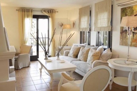 Grécko Skiathos Aegean Suites 10 dňový pobyt All Inclusive Letecky Letisko: Viedeň June 2026 (30/06/26- 9/07/26)