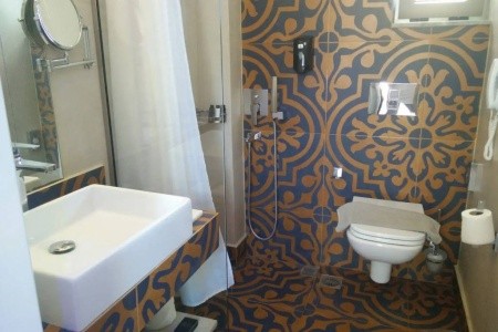 Royal Marmin Bay Boutique & Art - 9