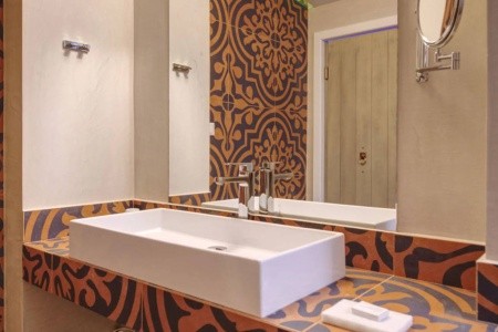 Royal Marmin Bay Boutique & Art - 10