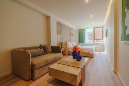 Grécko Atény a okolie Eternity Athens 5 dňový pobyt Raňajky Letecky Letisko: Praha April 2026 (15/04/26-19/04/26)