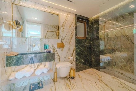 Grécko Atény a okolie Eternity Athens 5 dňový pobyt Raňajky Letecky Letisko: Praha April 2026 (15/04/26-19/04/26)