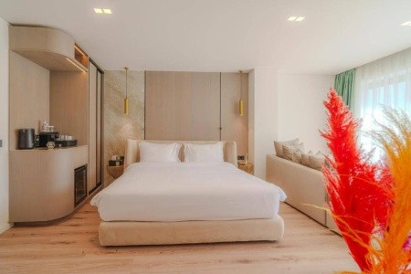 Grécko Atény a okolie Eternity Athens 5 dňový pobyt Raňajky Letecky Letisko: Praha April 2026 (15/04/26-19/04/26)