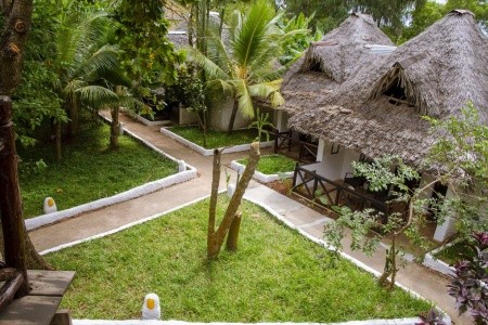 Langi Langi Beach Bungalows - 7