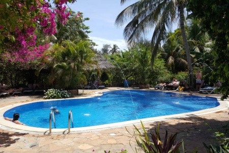 Langi Langi Beach Bungalows - 12