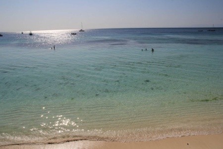 Langi Langi Beach Bungalows - 16