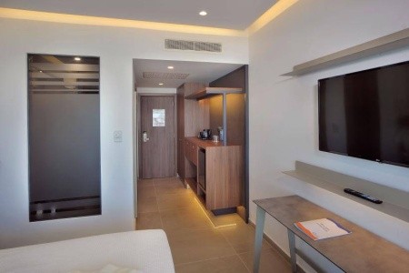 Cyprus Ayia Napa Nelia Beach 8 dňový pobyt Raňajky Letecky Letisko: Viedeň May 2026 ( 9/05/26-16/05/26)