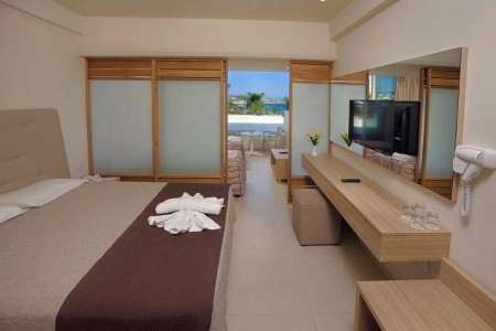 Cyprus Ayia Napa Nelia Beach 8 dňový pobyt Raňajky Letecky Letisko: Viedeň May 2026 ( 9/05/26-16/05/26)