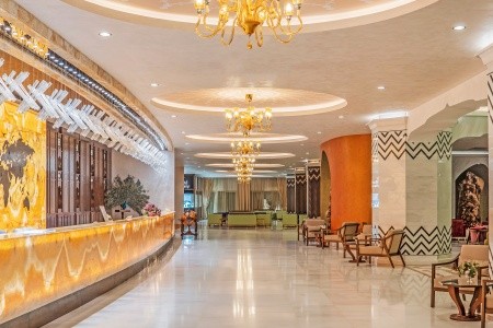 Royal Taj Mahal - 17