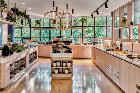 Crowne Plaza Bratislava - 8