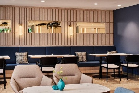 Crowne Plaza Bratislava - 10