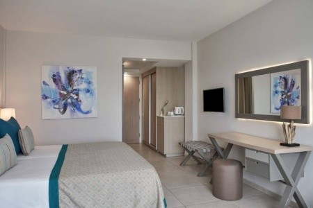 Atlantica Aeneas Resort & Spa - 8