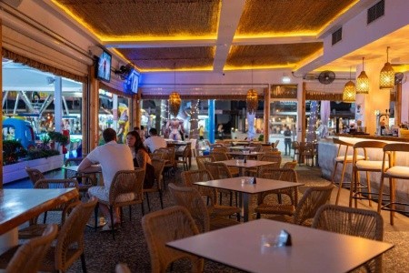 Blue Harbour Boutique Aparthotel - 13