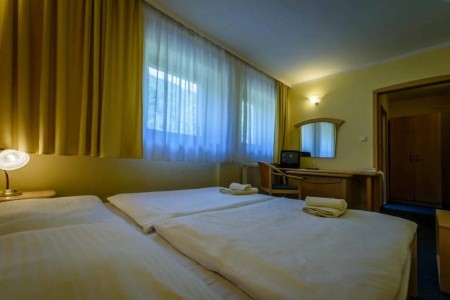 Slovensko Malá Fatra Boboty 8 dňový pobyt Raňajky Vlastná October 2026 (22/10/26-29/10/26)