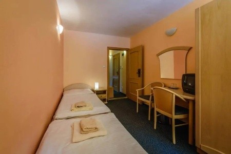 Slovensko Malá Fatra Boboty 8 dňový pobyt Raňajky Vlastná October 2026 (22/10/26-29/10/26)