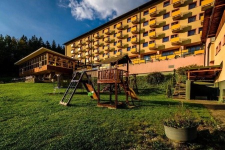 Slovensko Malá Fatra Boboty 8 dňový pobyt Raňajky Vlastná October 2026 (22/10/26-29/10/26)