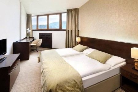 Slovensko Nízke Tatry Grand Jasná 5 dňový pobyt Polpenzia Vlastná March 2026 (31/03/26- 4/04/26)