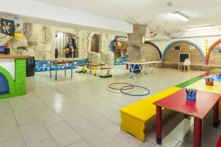 Globales Los Patos Park - 12