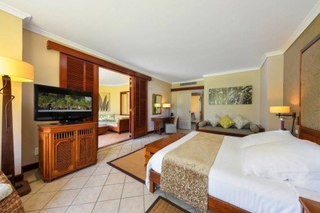 Maurícius Le Morne Dinarobin Beachcomber Golf Resort & Spa 9 dňový pobyt All Inclusive Letecky Letisko: Praha July 2026 (19/07/26-27/07/26)