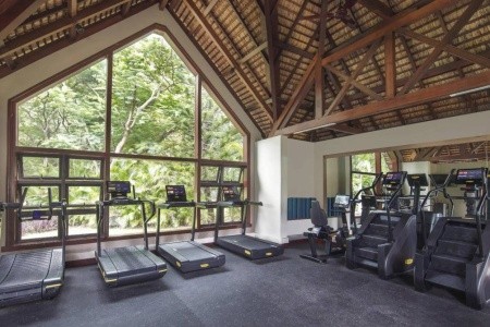 Maurícius Le Morne Dinarobin Beachcomber Golf Resort & Spa 9 dňový pobyt All Inclusive Letecky Letisko: Praha July 2026 (19/07/26-27/07/26)