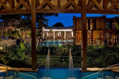 Maurícius Grand Baie Maritim Resort & Spa Mauritius 11 dňový pobyt Polpenzia Letecky Letisko: Praha October 2026 (28/10/26- 7/11/26)