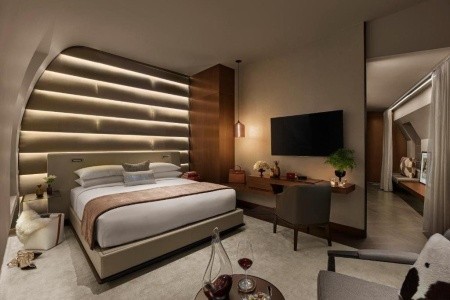 The Knickerbocker - 4