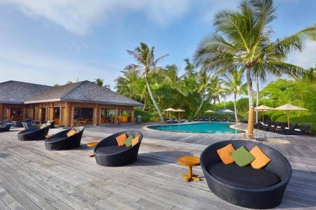 Maldivy Lhaviyani Atol Kuredu Island Resort 11 dňový pobyt All Inclusive Letecky Letisko: Praha November 2026 (29/11/26- 9/12/26)