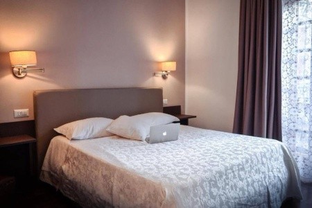 B&B Joan's Heritage - 3