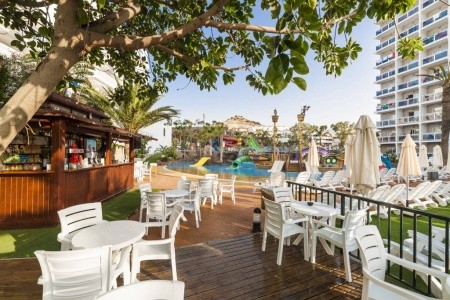 Globales Los Patos Park - 18