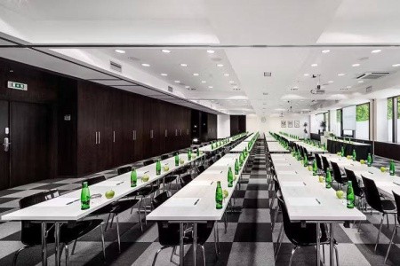 Occidental Praha - 15