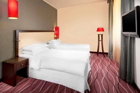 Česká republika Praha a okolie Radisson Blu Hotel Prague 6 dňový pobyt Raňajky Vlastná March 2026 (24/03/26-29/03/26)