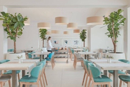 Chorvátsko Makarská riviéra Bluesun Hotel Berulia 6 dňový pobyt Polpenzia Vlastná May 2026 (13/05/26-18/05/26)