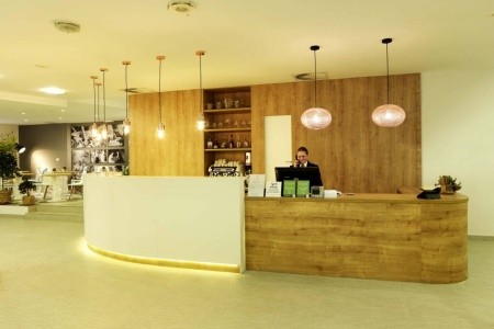 Slovinsko Portorož Socializing Hotel Mirna 7 dňový pobyt Raňajky Vlastná June 2026 (16/06/26-22/06/26)