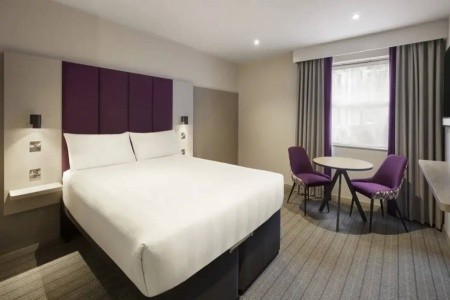 Premier Inn London Croydon Town Centre - 12