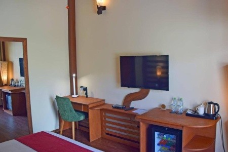 Maldivy Atol Ari Araamu Holidays & Spa 8 dňový pobyt Plná penzia Letecky Letisko: Praha December 2026 (19/12/26-26/12/26)